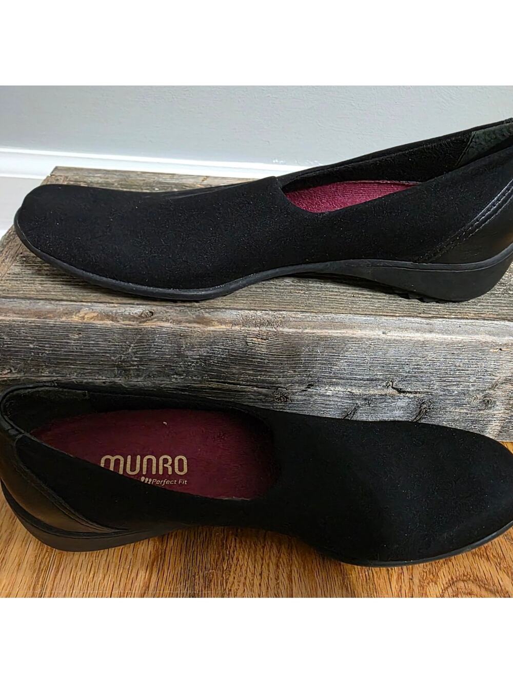 Munro American Black Slip On Wedges Loafers Size 7 SS